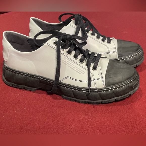 Virón White & Black Apple Leather 1968 Contrast Sneakers - Picture 1 of 8